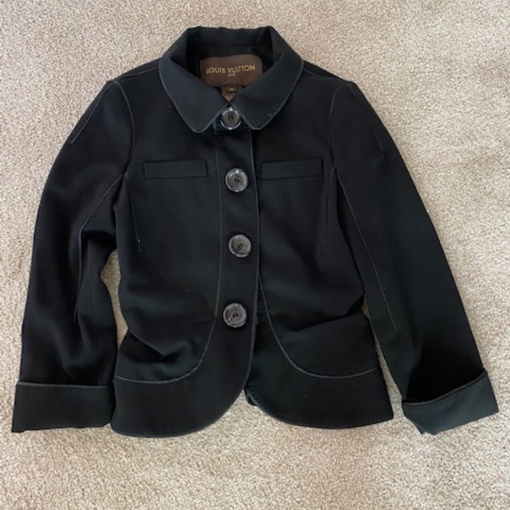 Louis Vuitton Black Lambs Wool Jacket and Skirt  Size  FR 36